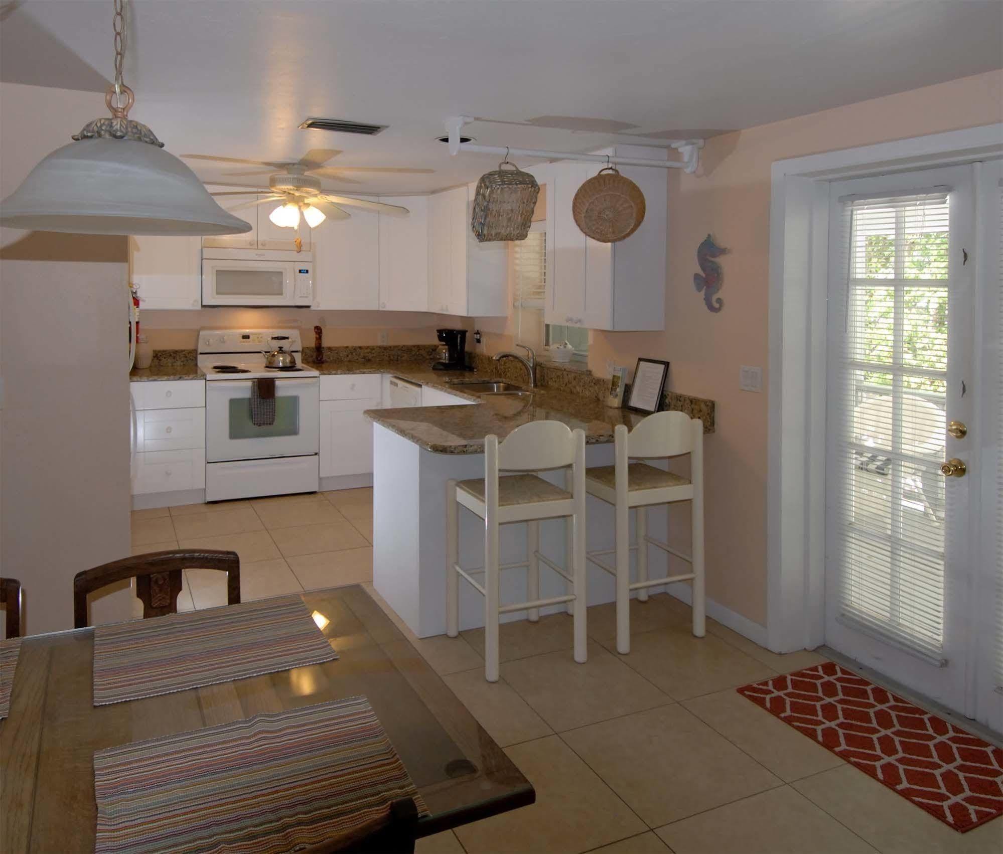Seahorse Cottages - Adults Only Sanibel Exterior foto
