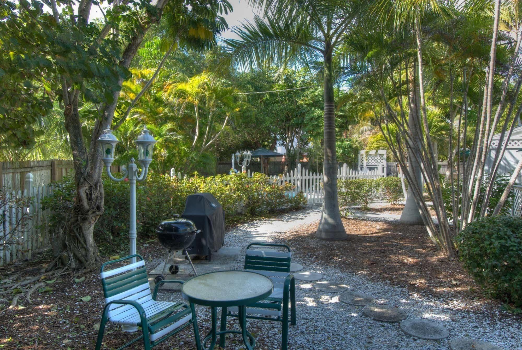 Seahorse Cottages - Adults Only Sanibel Exterior foto